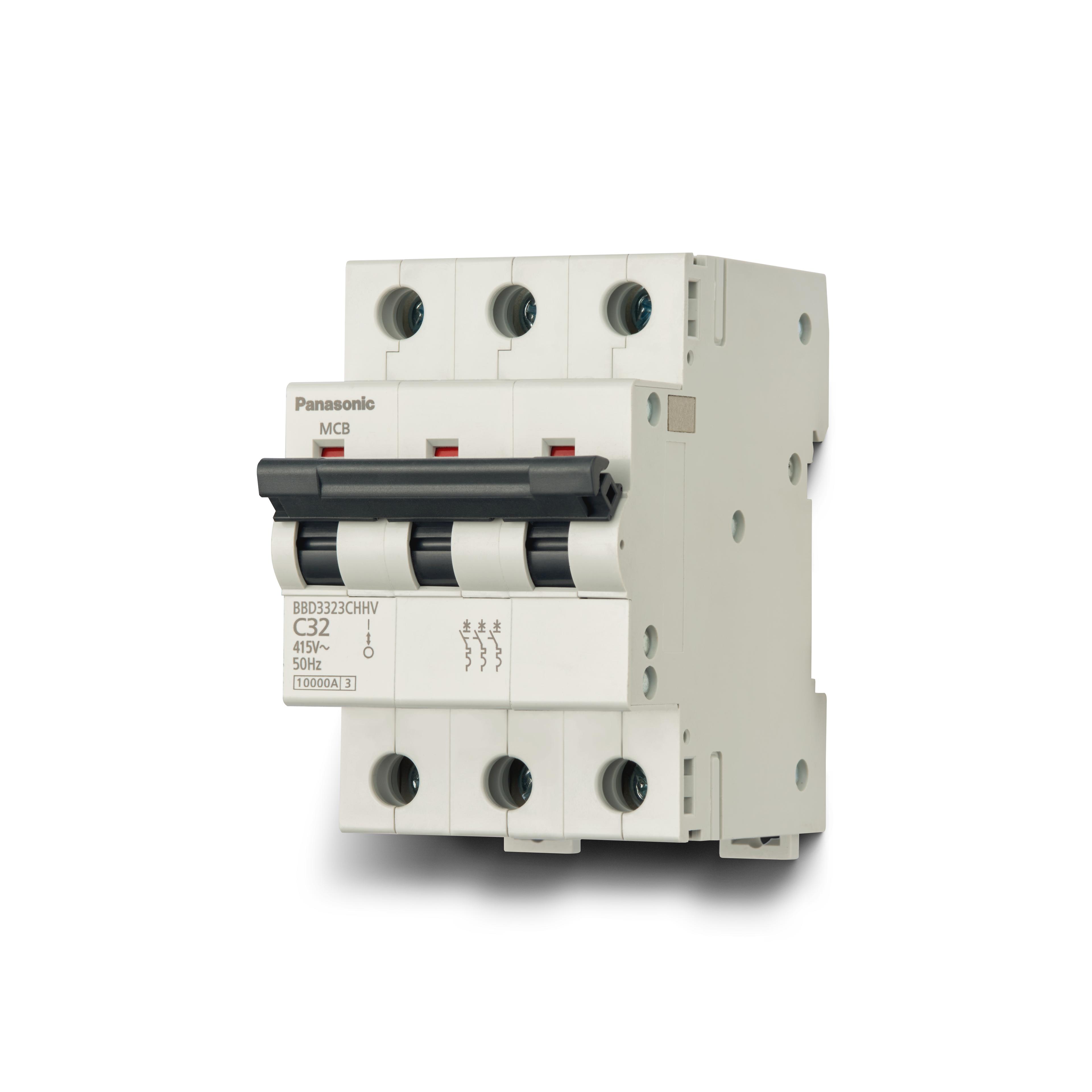 Cầu dao tự động 3P 32A 10kA